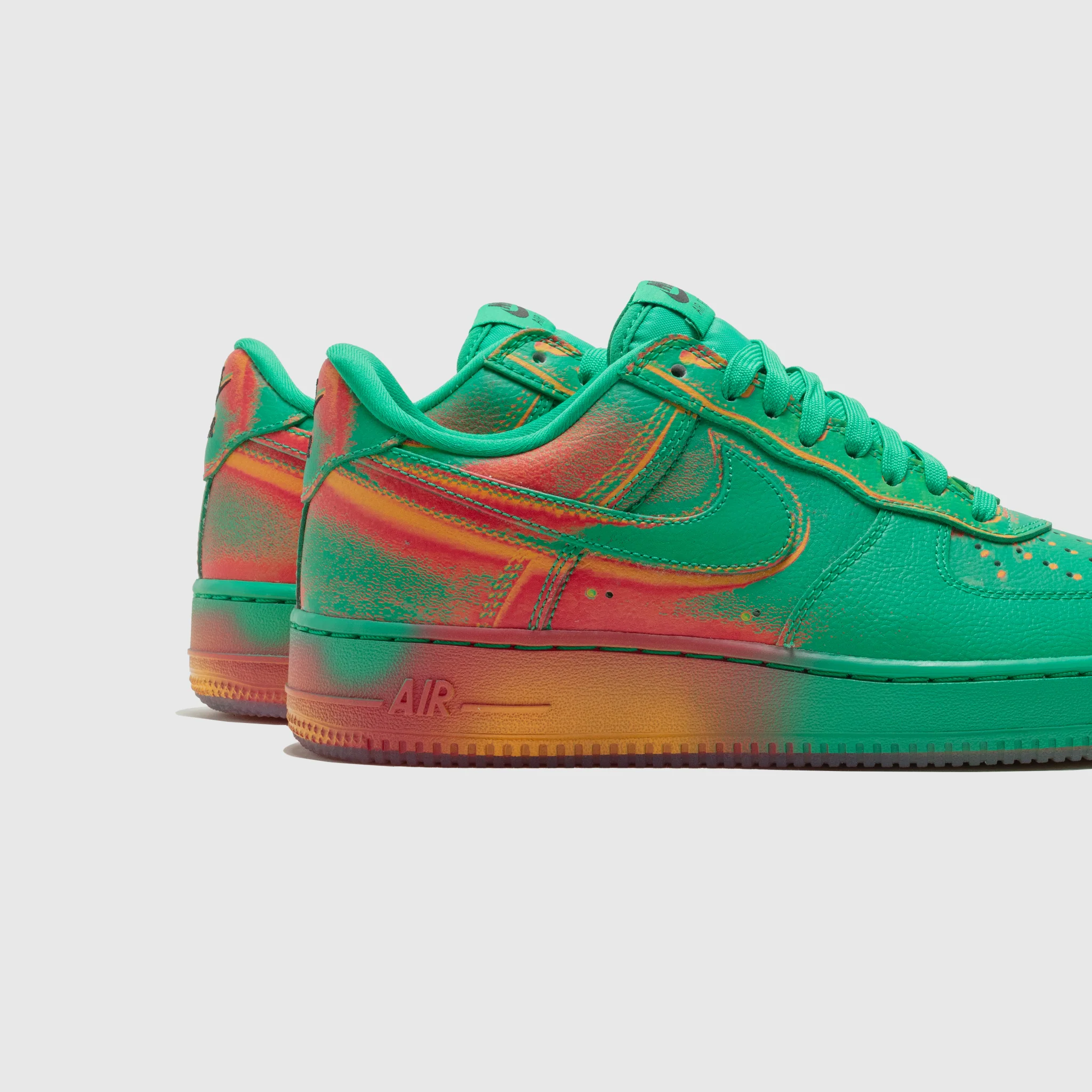 AIR FORCE 1 LOW RETRO "STADIUM GREEN AND LASER ORANGE" - Image 5