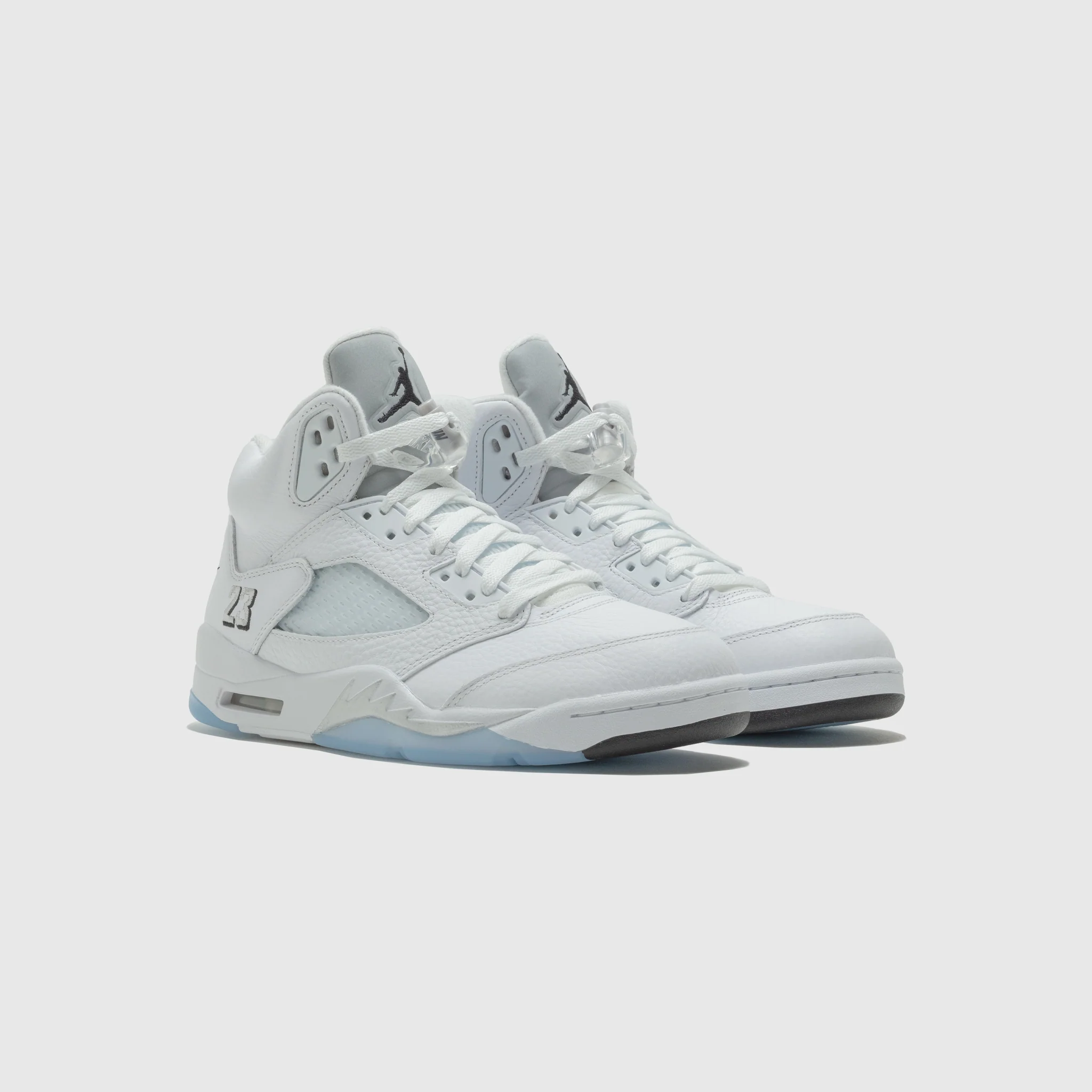 AIR JORDAN 5 RETRO "WHITE METALLIC" - Image 2