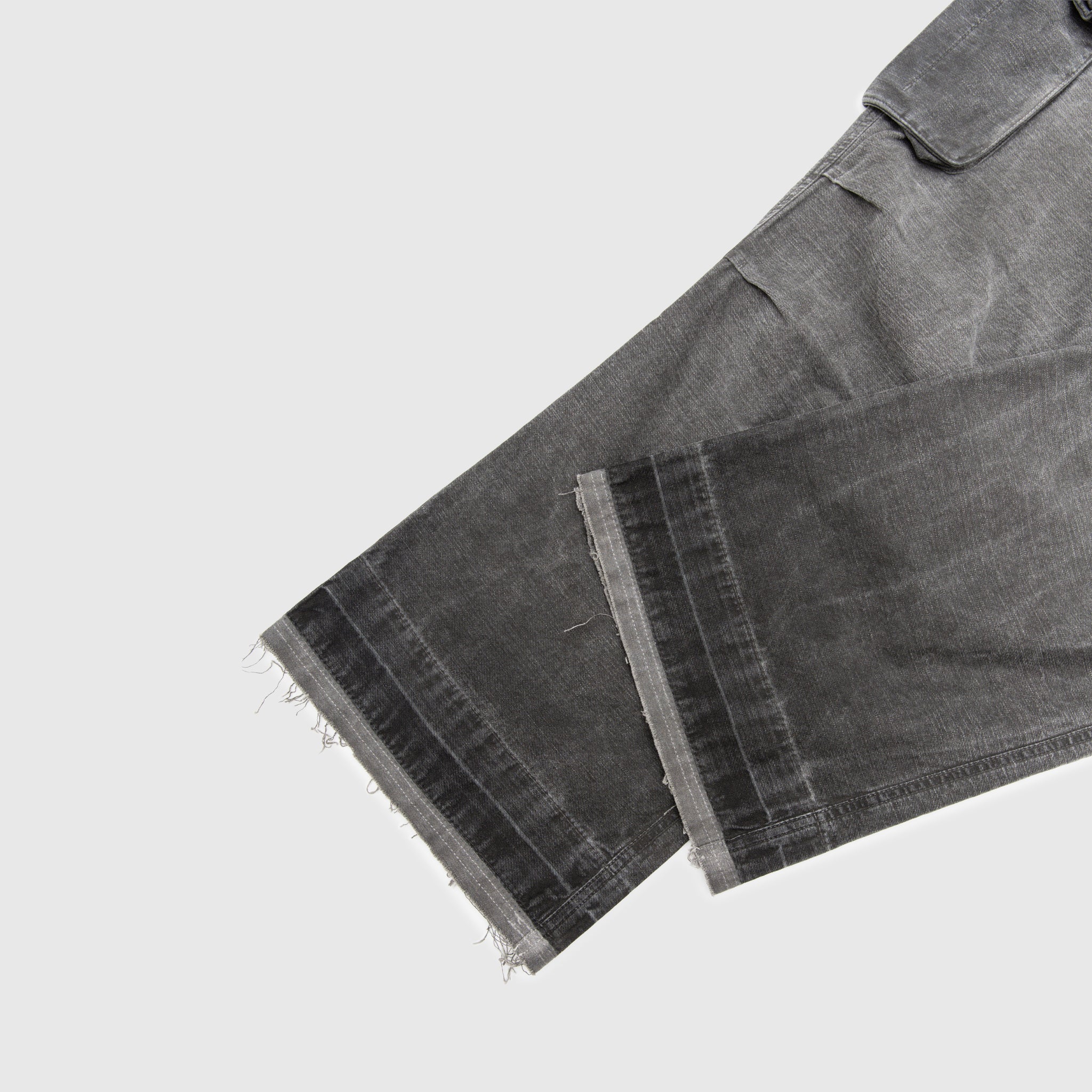 EP.8 03 CARGO TROUSERS - Image 6