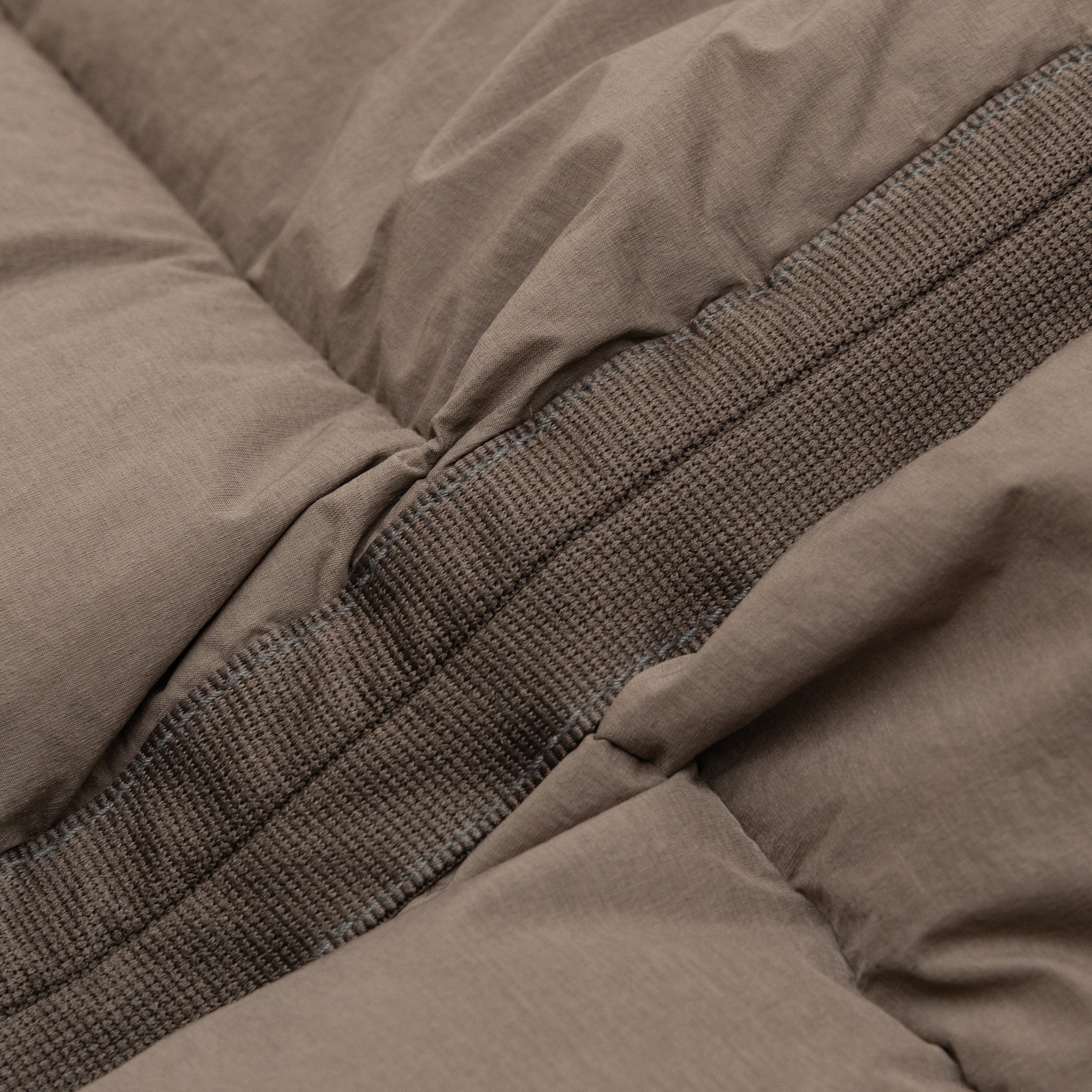 SEAMLESS TUNNEL NYLON DOWN-TC HOODED JACKET - Image 4