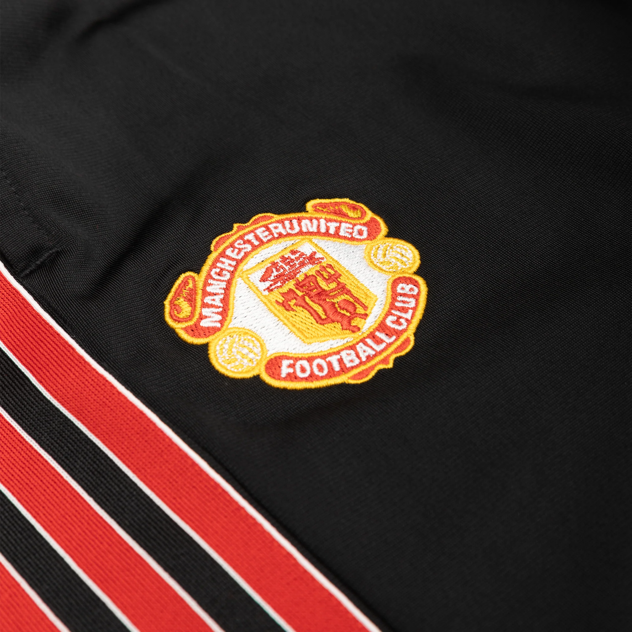 MANCHESTER UNITED '91 TRACK PANTS - Image 2