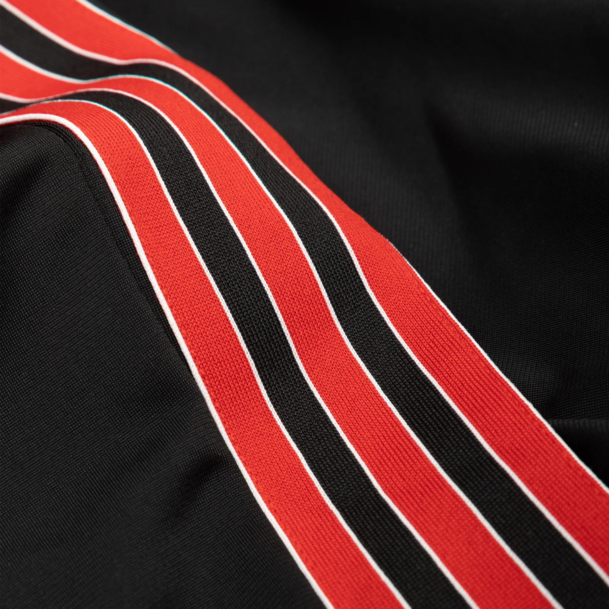 MANCHESTER UNITED '91 TRACK PANTS - Image 4