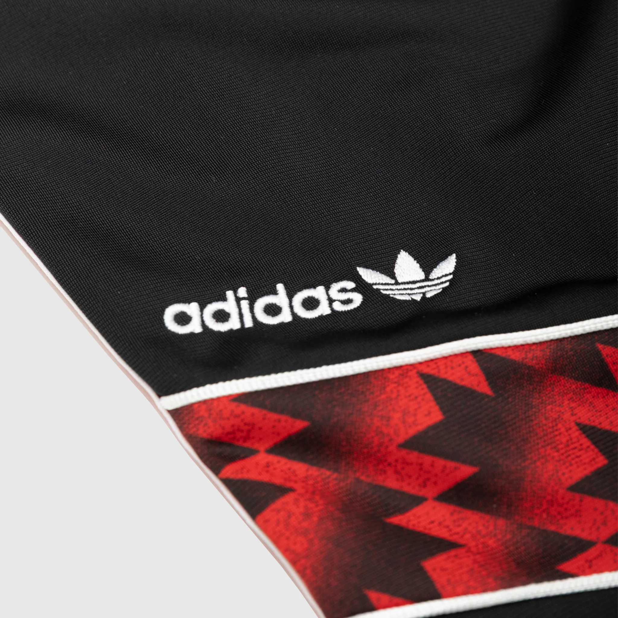 MANCHESTER UNITED '91 TRACK PANTS - Image 5