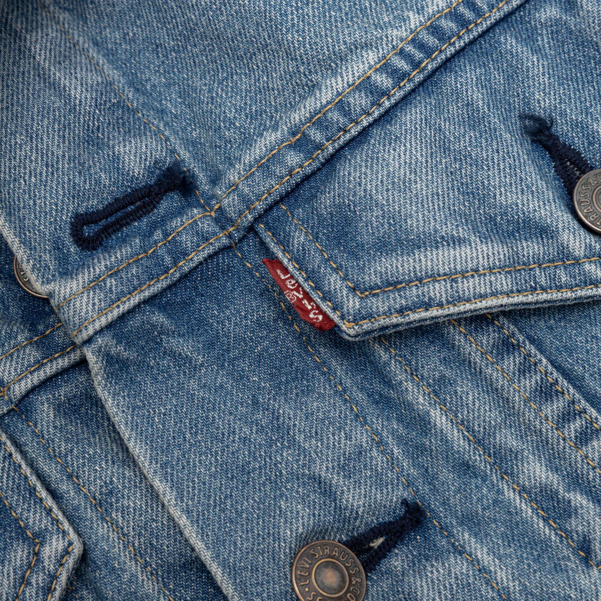 X LEVI'S WITH CARDIGAN DENIM JACKET - Image 4