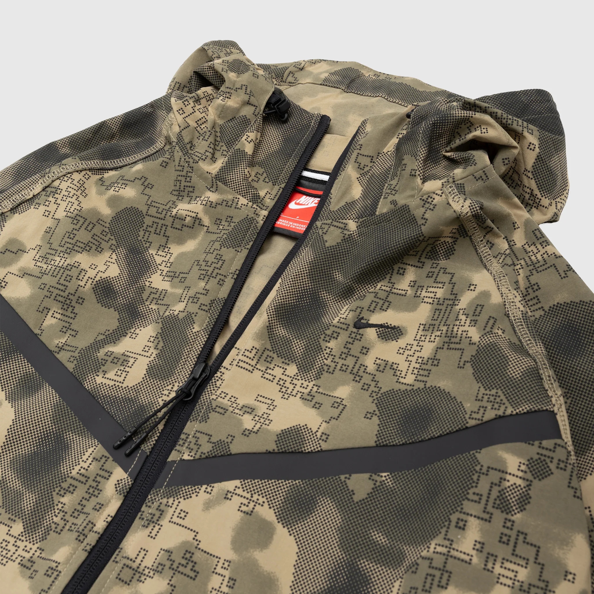 TECH DRI-FIT WOVEN WINDRUNNER OVERSIZED JACKET "CAMO" - Image 2