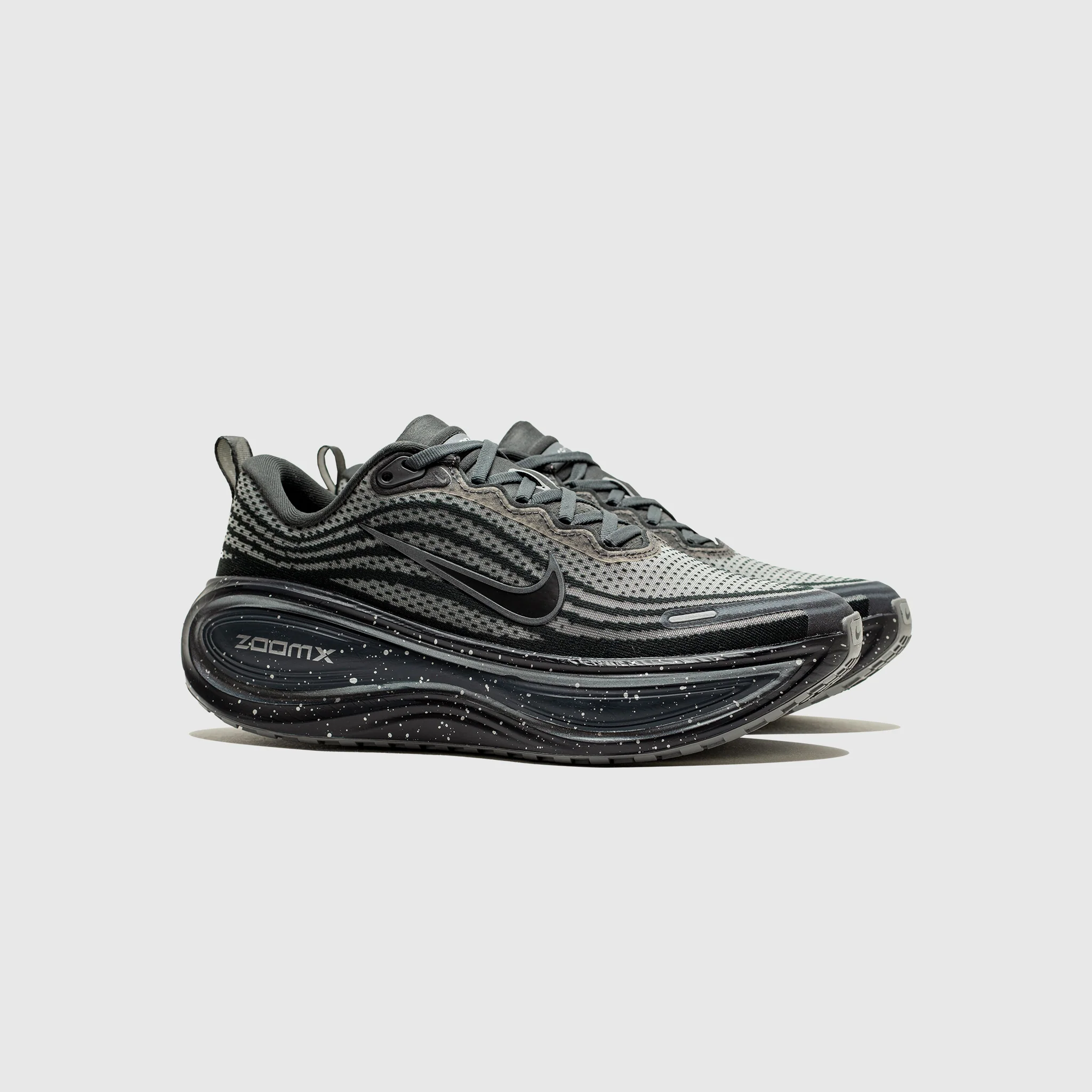 VOMERO PLUS SPECKLE "DARK OBSIDIAN" - Image 2