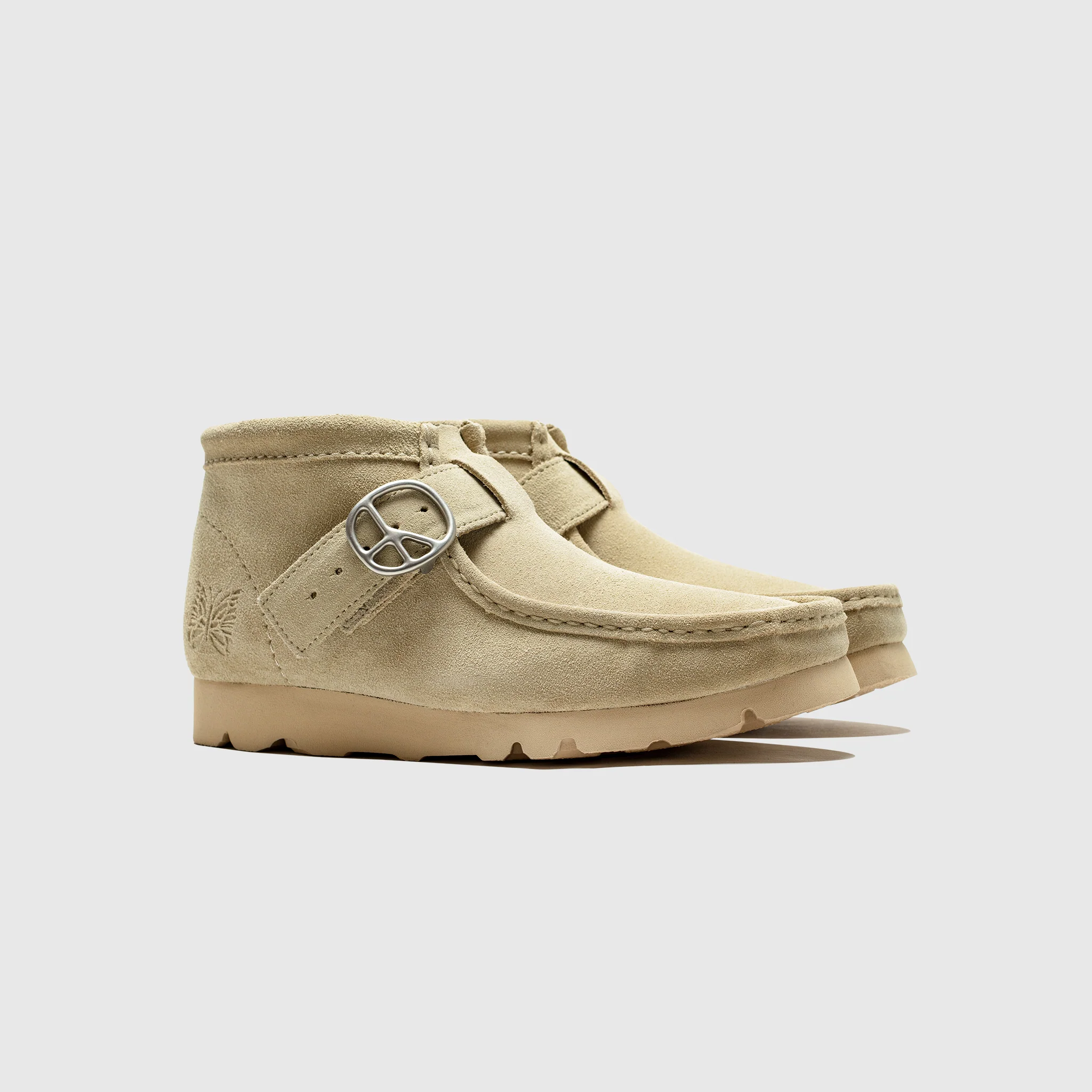 WALLABEE STRAP BOOT X NEEDLES - Image 2