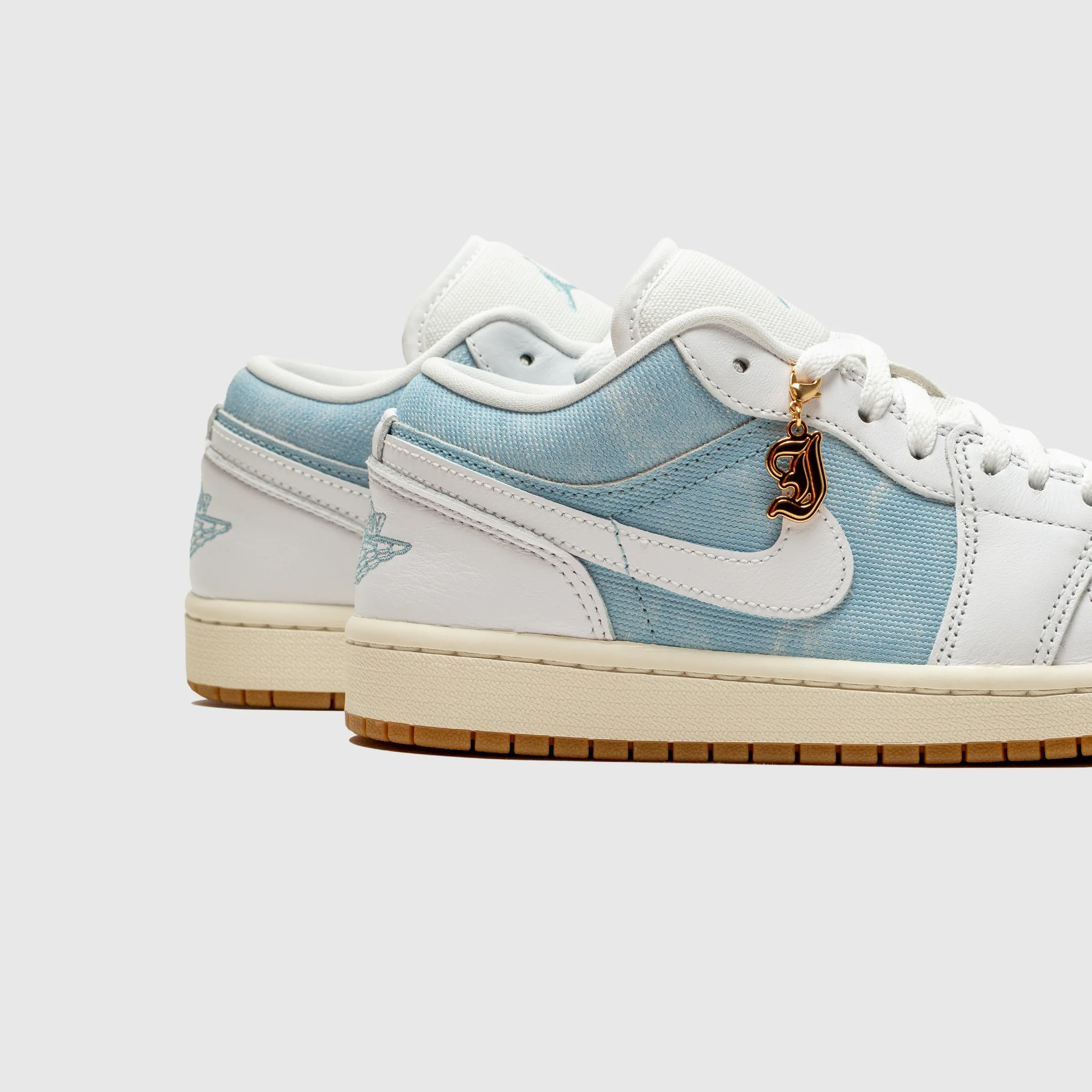 WMNS AIR JORDAN 1 LOW SE "WORN BLUE" - Image 5