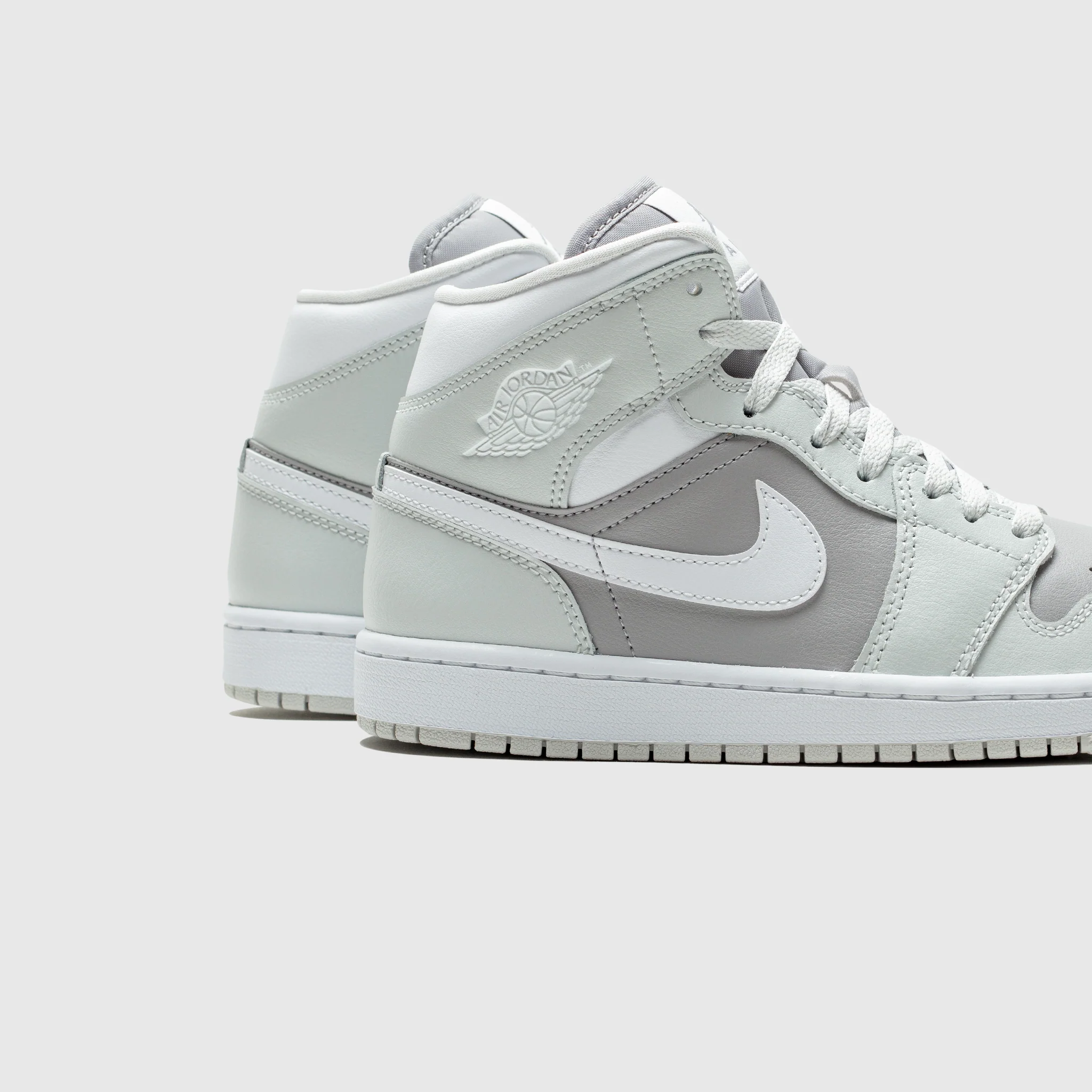 WMNS AIR JORDAN 1 MID "ATMOSPHERE GREY" - Image 5
