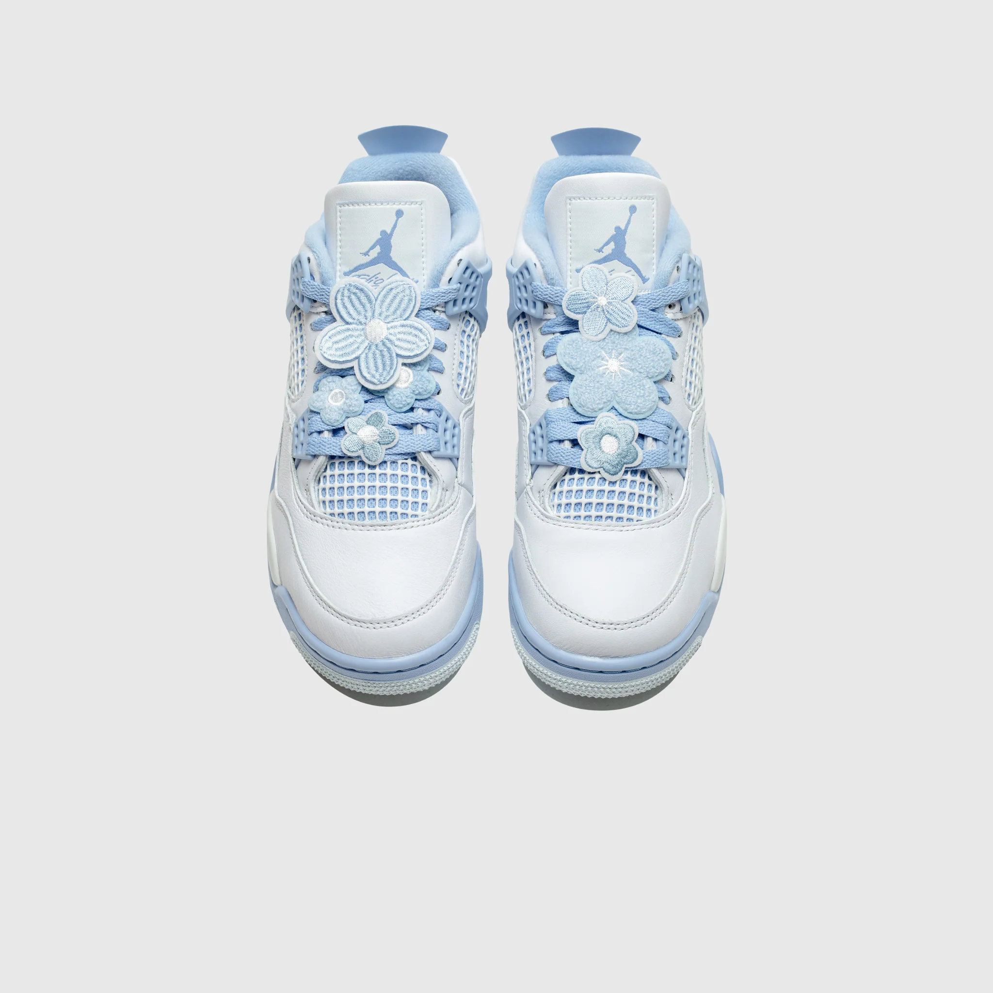 WMNS AIR JORDAN 4 RETRO "FORGET ME NOT" - Image 3