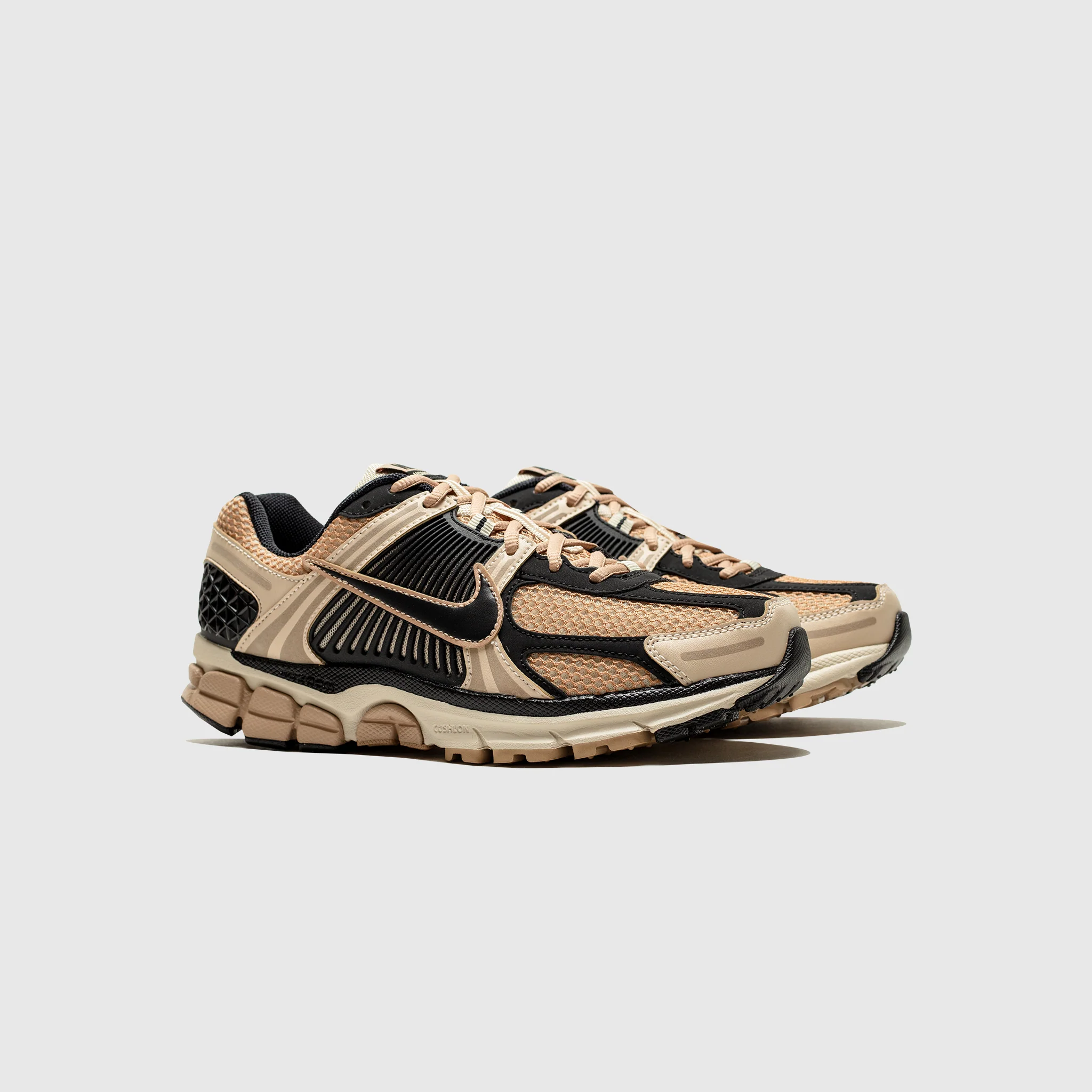WMNS ZOOM VOMERO 5 "SANDDRIFT" - Image 2