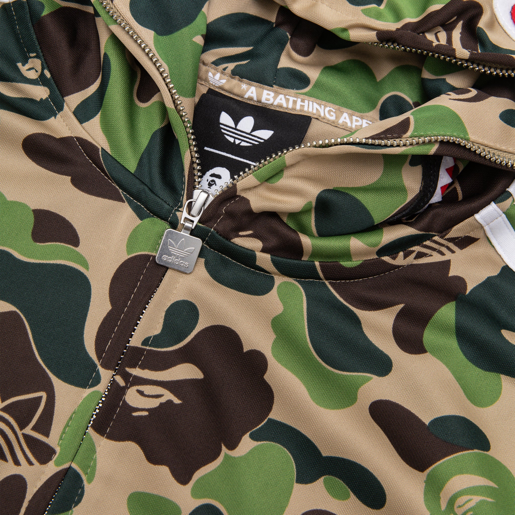x BAPE SHARK TRACK HOODIE - Image 6
