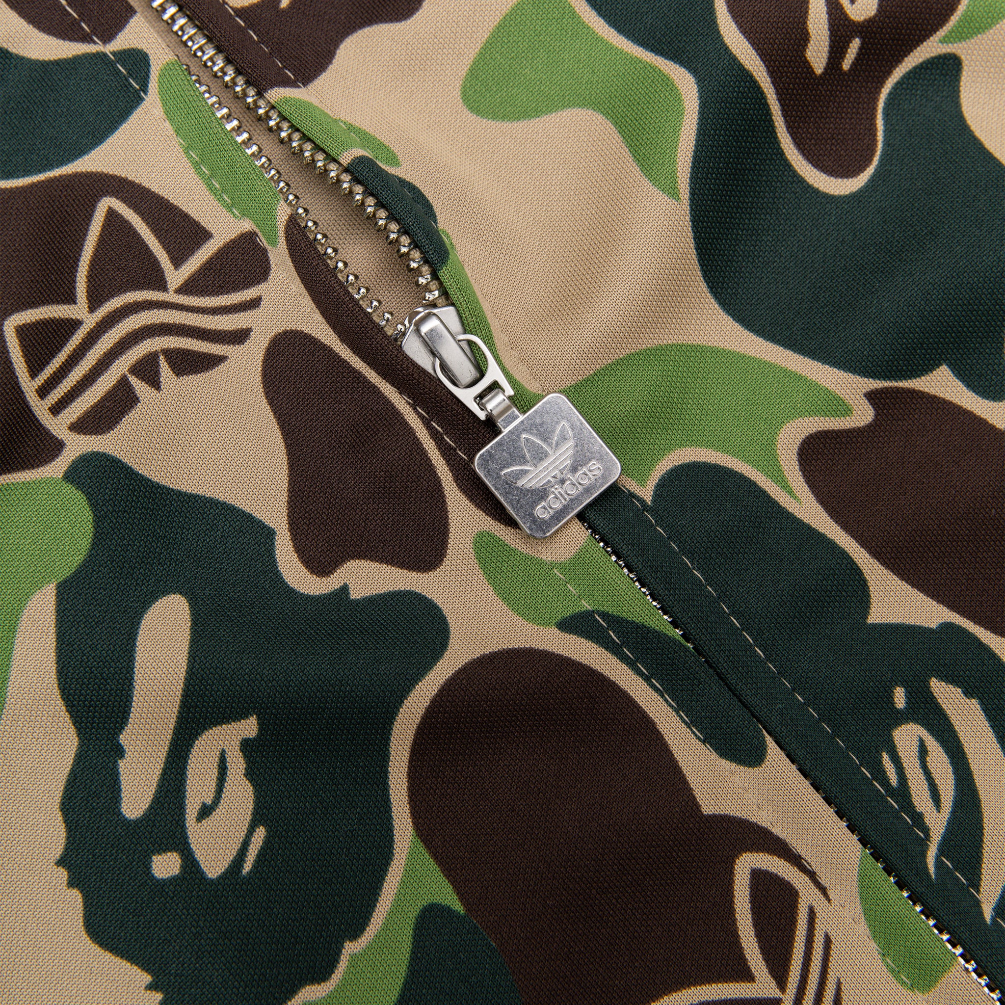 x BAPE SHARK TRACK HOODIE - Image 7